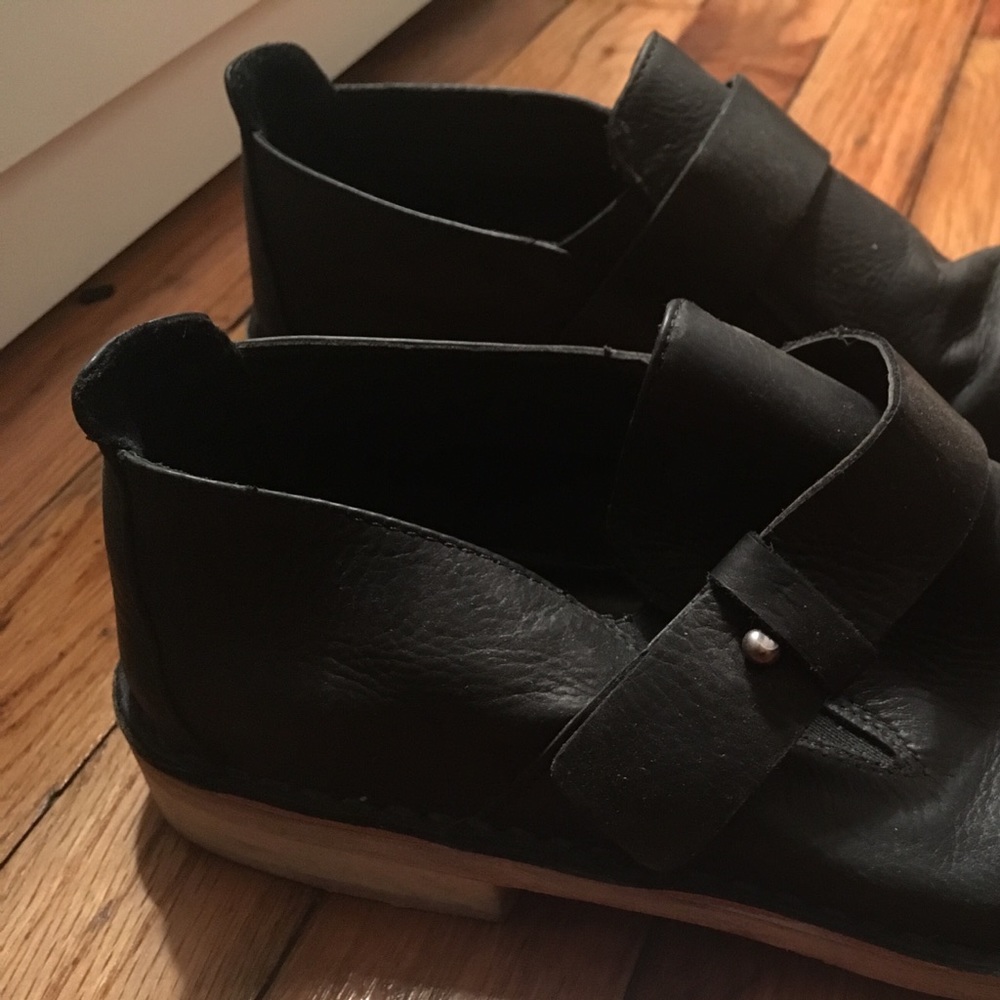 Vince Leather Slip Ons